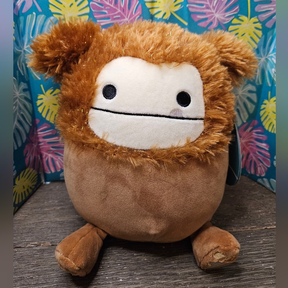 Squishmallows- Benny the Bigfoot with GOLD HAIR
